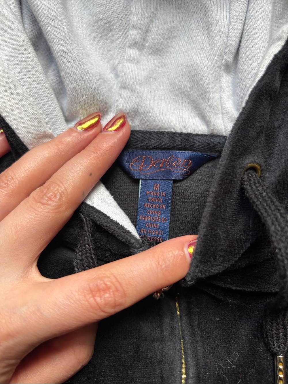 Y2K Black Velvet Zip-Up Hoodie Size M | Gold Zip Detail - Picture 4 of 5